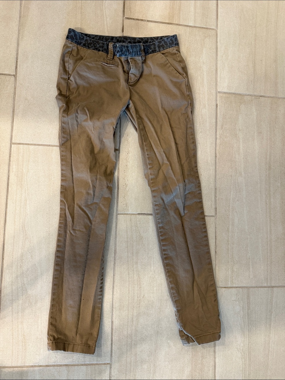 LONDONJEAN Tan Pants with Blue Contrast Waistband